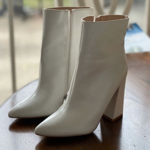 Boohoo flared boot—new